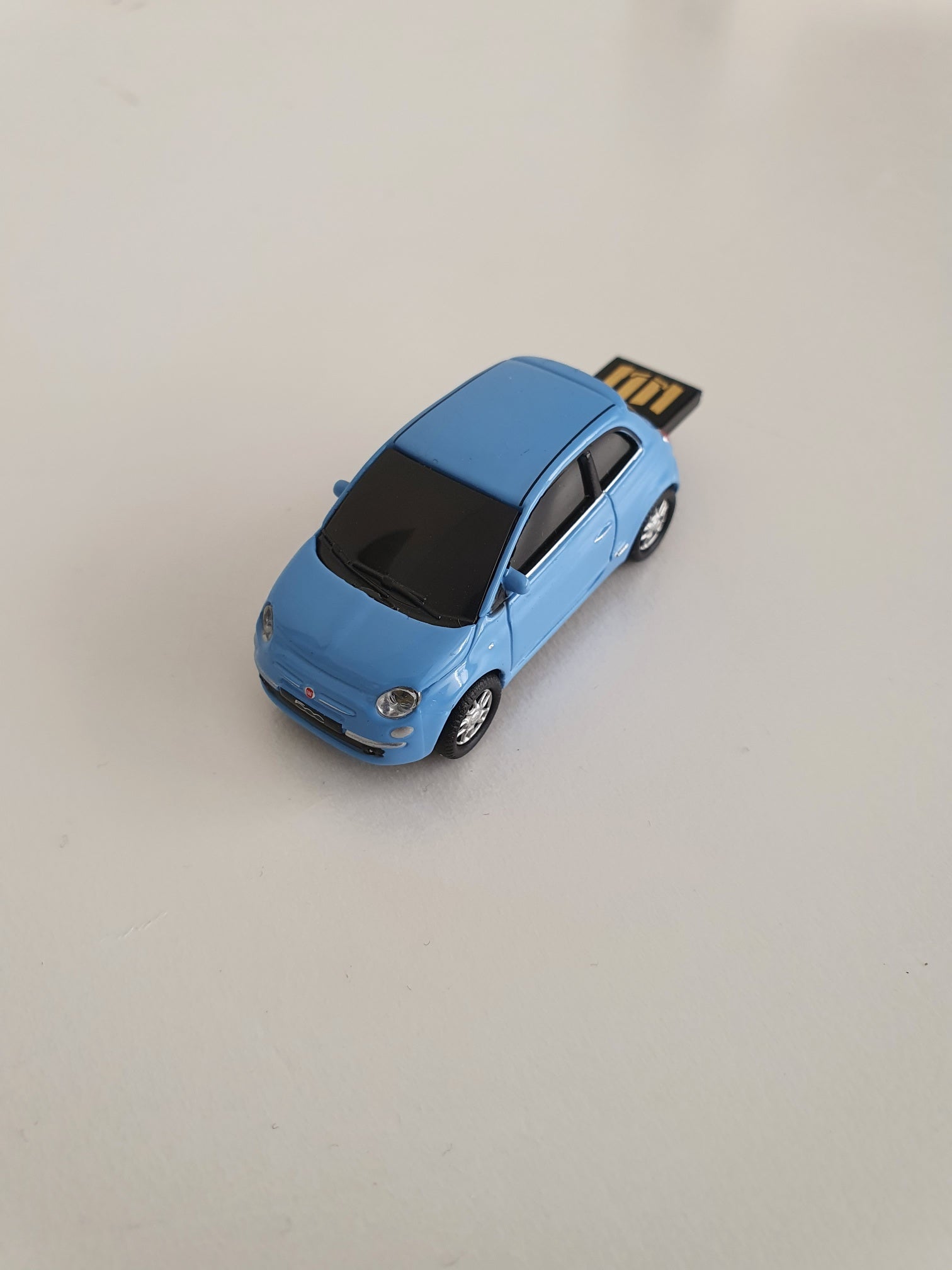 Chiavetta USB nuova Fiat 500 - azzurra